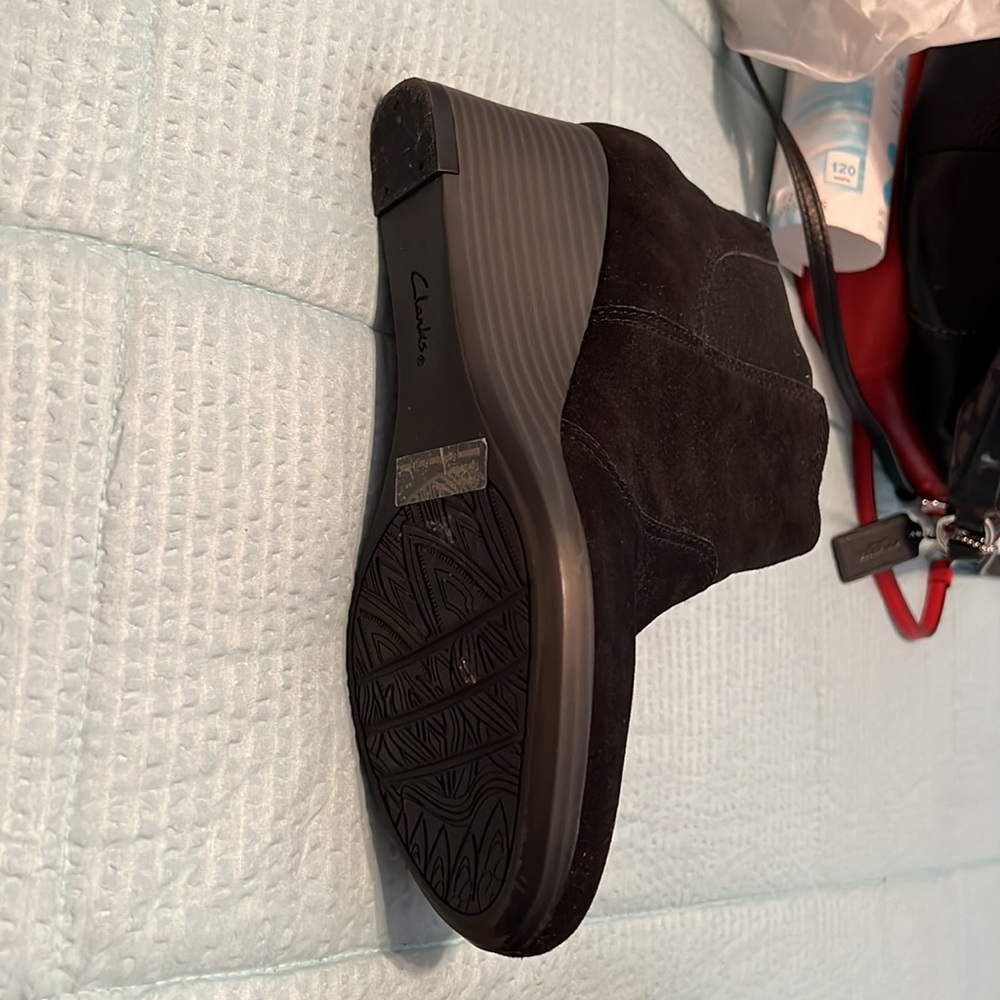 Like New Clark black wedge ankle boots - Picture 3 of 9